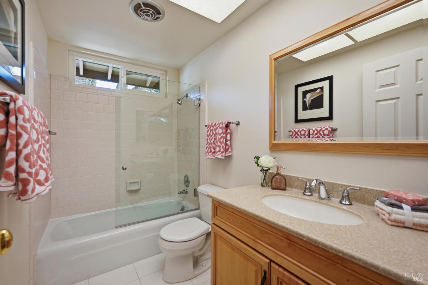 2 Oakhurst Place Santa Rosa CA 95409