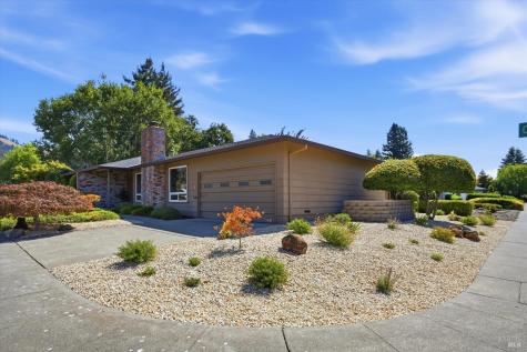 2 Oakhurst Place Santa Rosa CA 95409