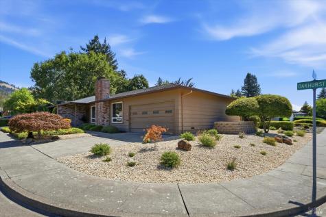 2 Oakhurst Place Santa Rosa CA 95409