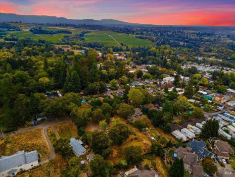 6640 1st Street Forestville CA 95436