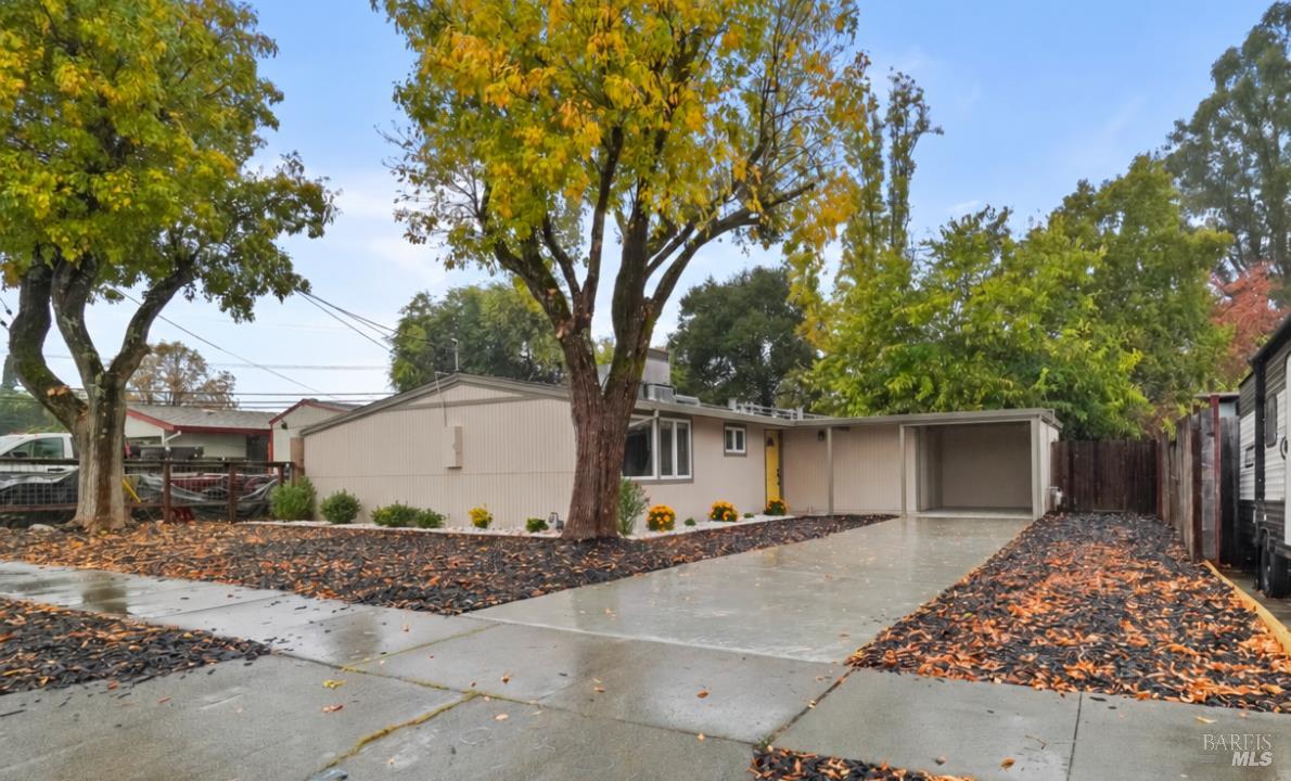 2089 Russell Street Napa CA 94559