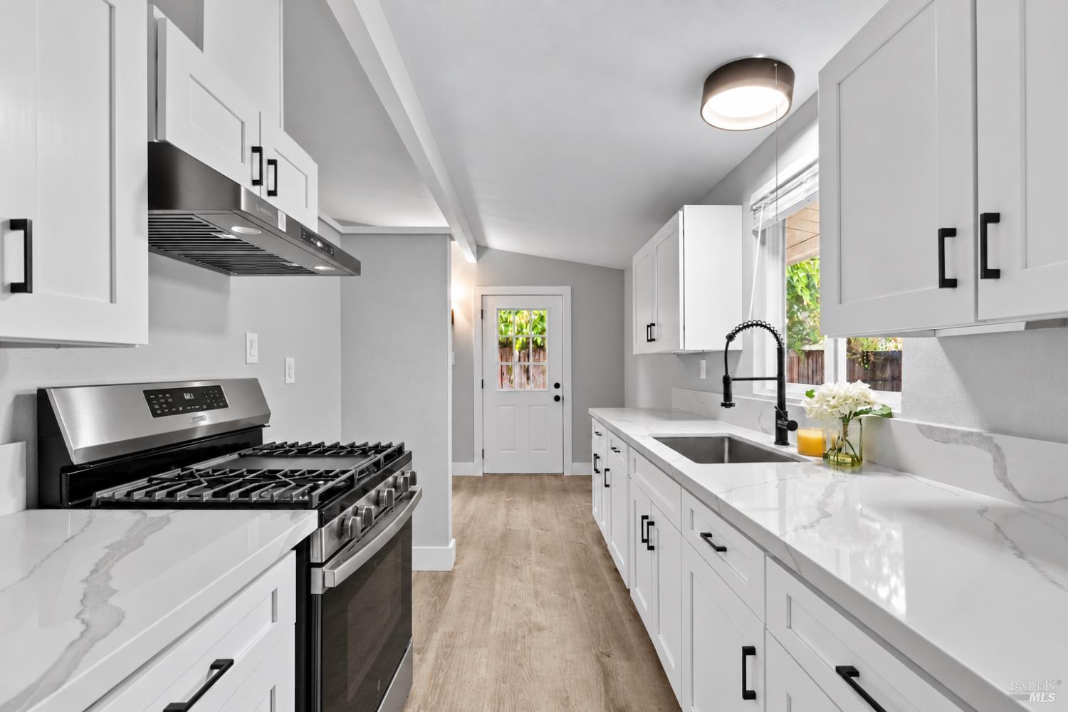2089 Russell Street Napa CA 94559