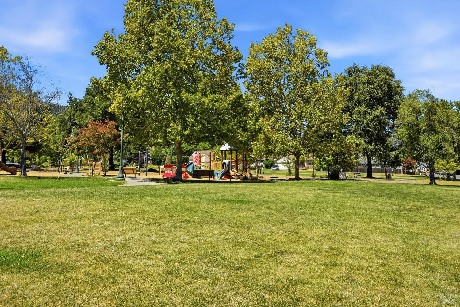 465 Riesling Street Cloverdale CA 95425