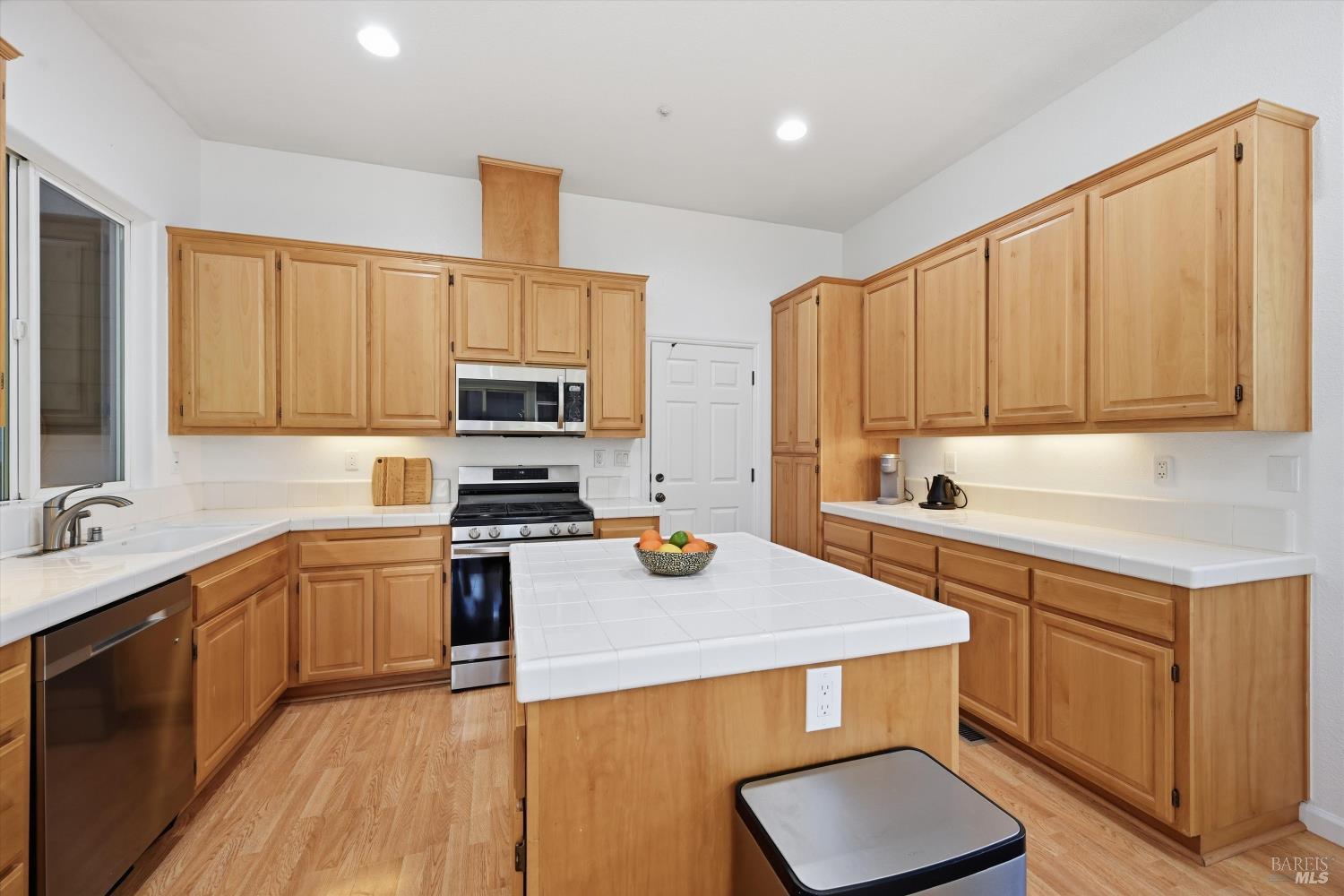 465 Riesling Street Cloverdale CA 95425