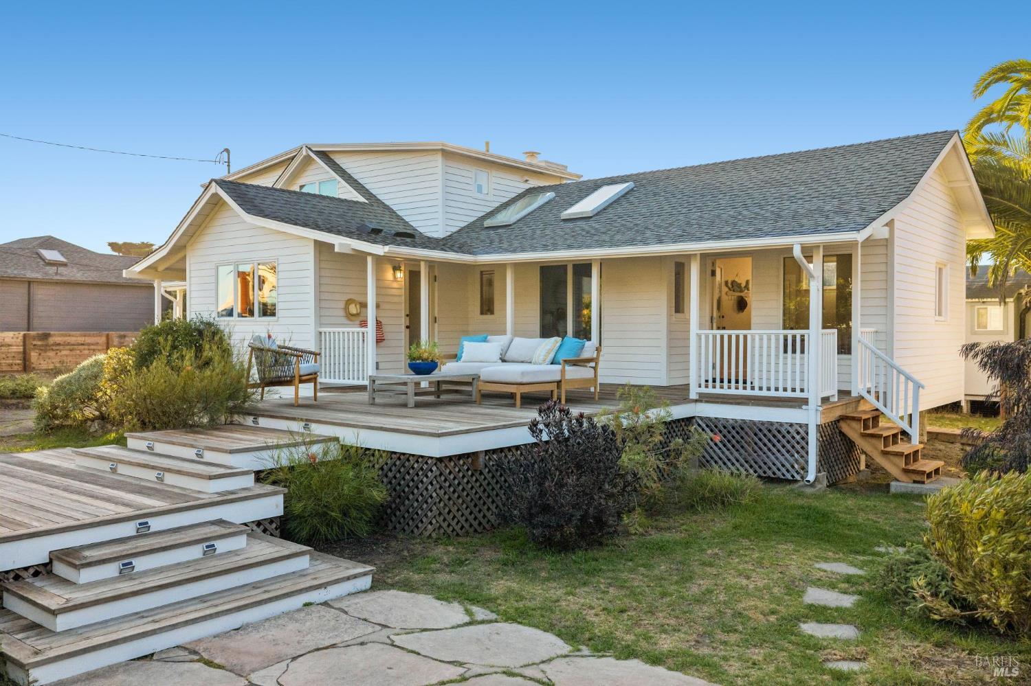 16 Calle Del Onda Stinson Beach CA 94970