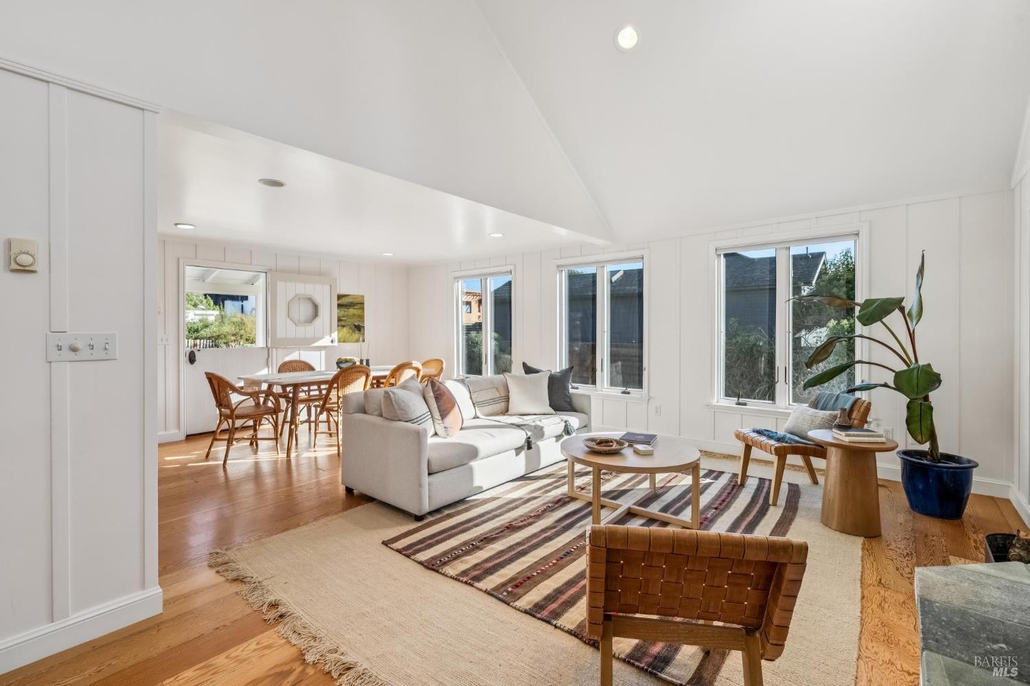 16 Calle Del Onda Stinson Beach CA 94970