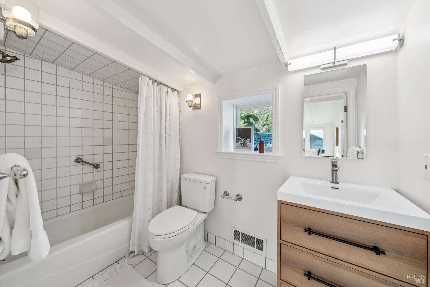 16 Calle Del Onda Stinson Beach CA 94970