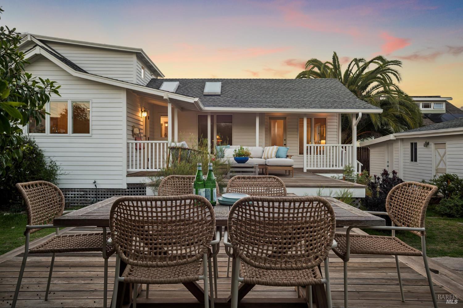 16 Calle Del Onda Stinson Beach CA 94970