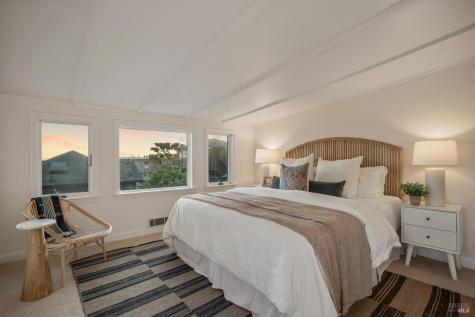 16 Calle Del Onda Stinson Beach CA 94970