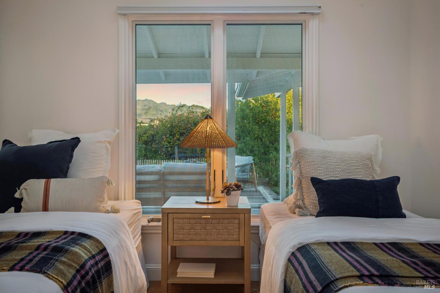 16 Calle Del Onda Stinson Beach CA 94970
