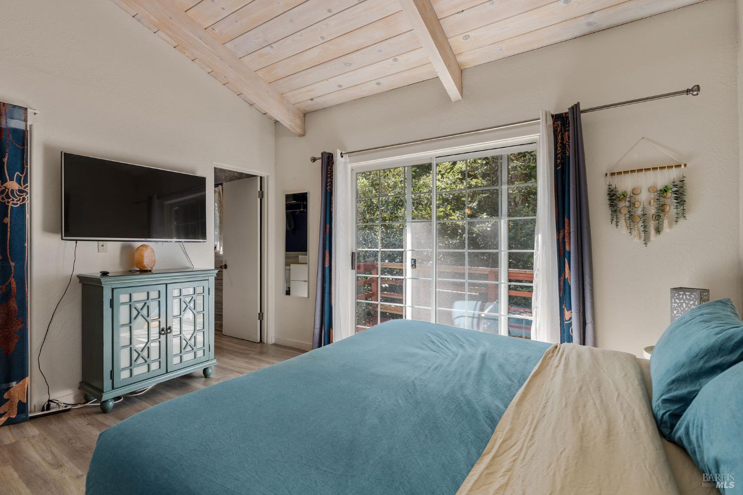 46821 Ocean View Avenue Anchor Bay CA 95445