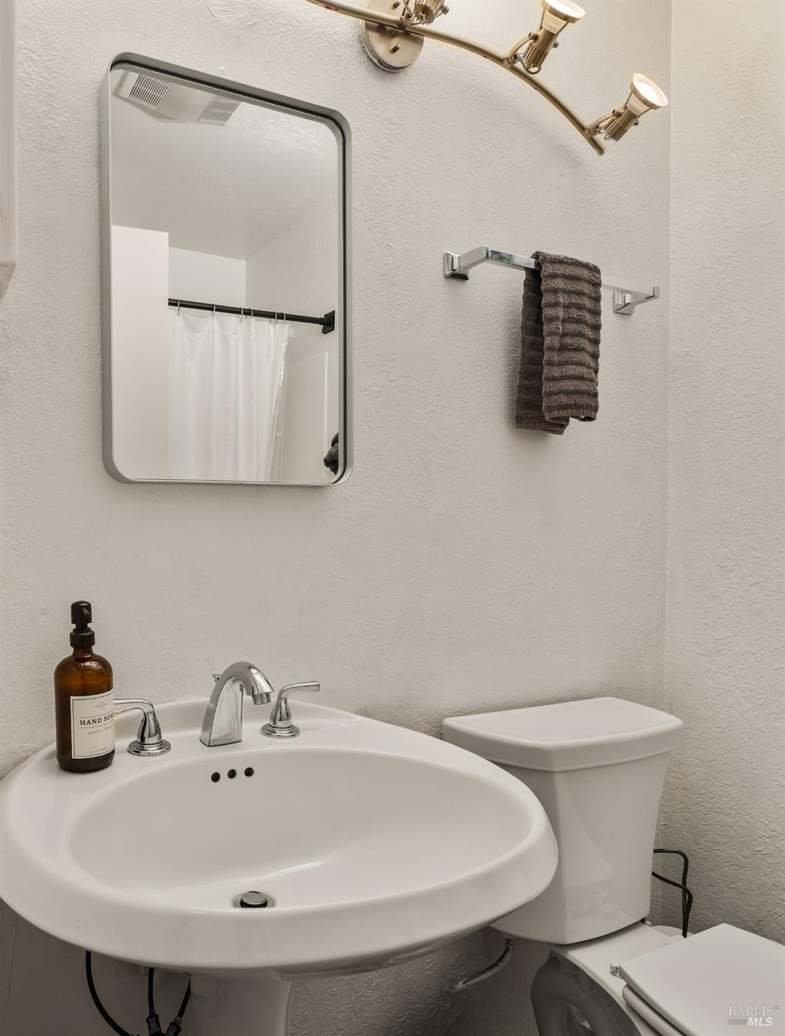 46821 Ocean View Avenue Anchor Bay CA 95445