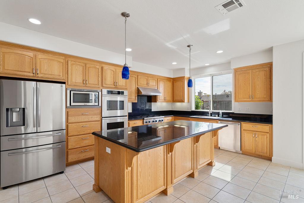 767 Mary Court Benicia CA 94510