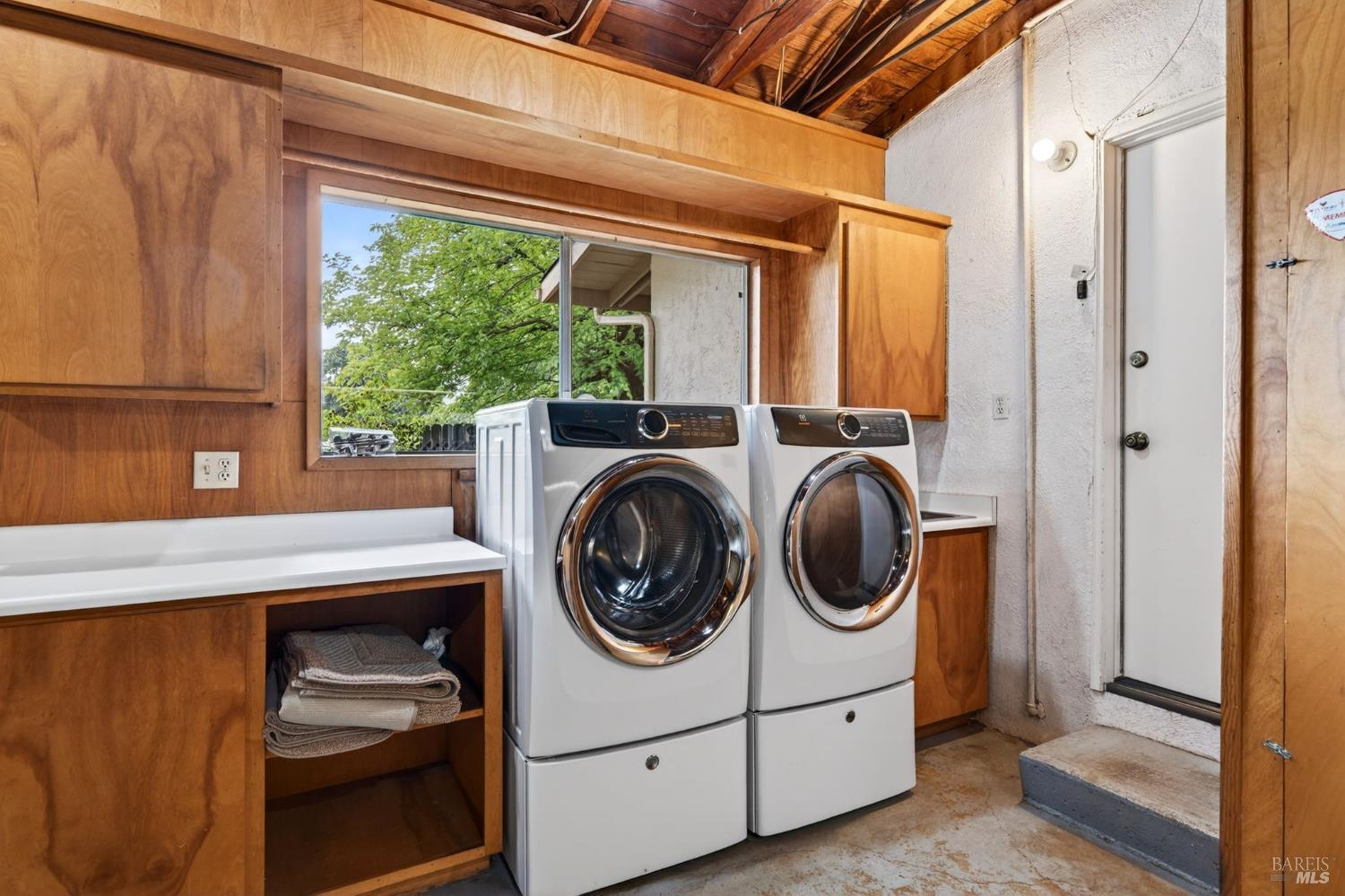 1280 Sanford Ranch Road Ukiah CA 95482