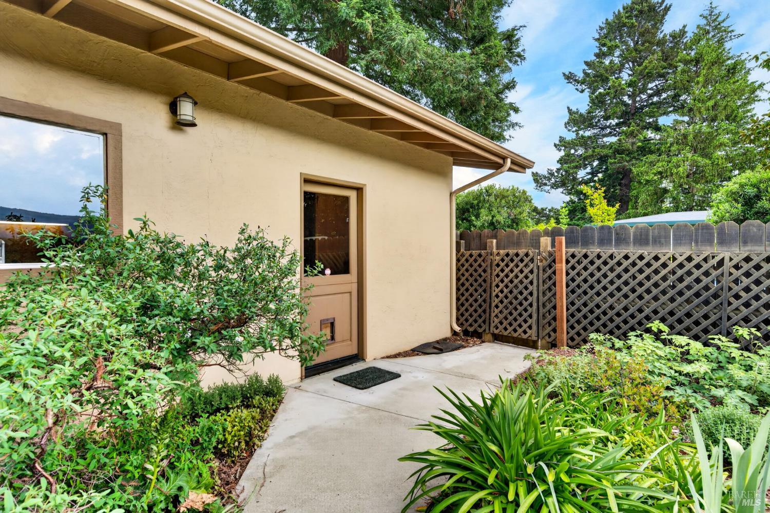 1280 Sanford Ranch Road Ukiah CA 95482