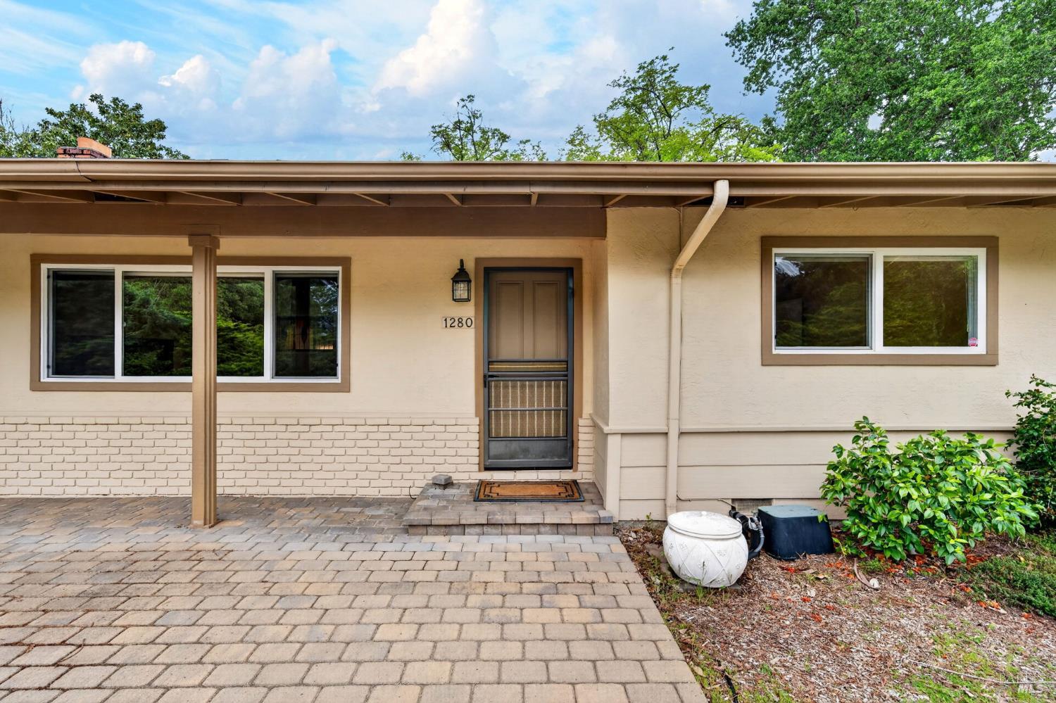 1280 Sanford Ranch Road Ukiah CA 95482