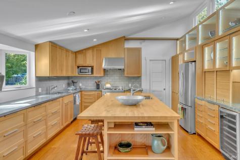 180 W Trinity Road Glen Ellen CA 95442