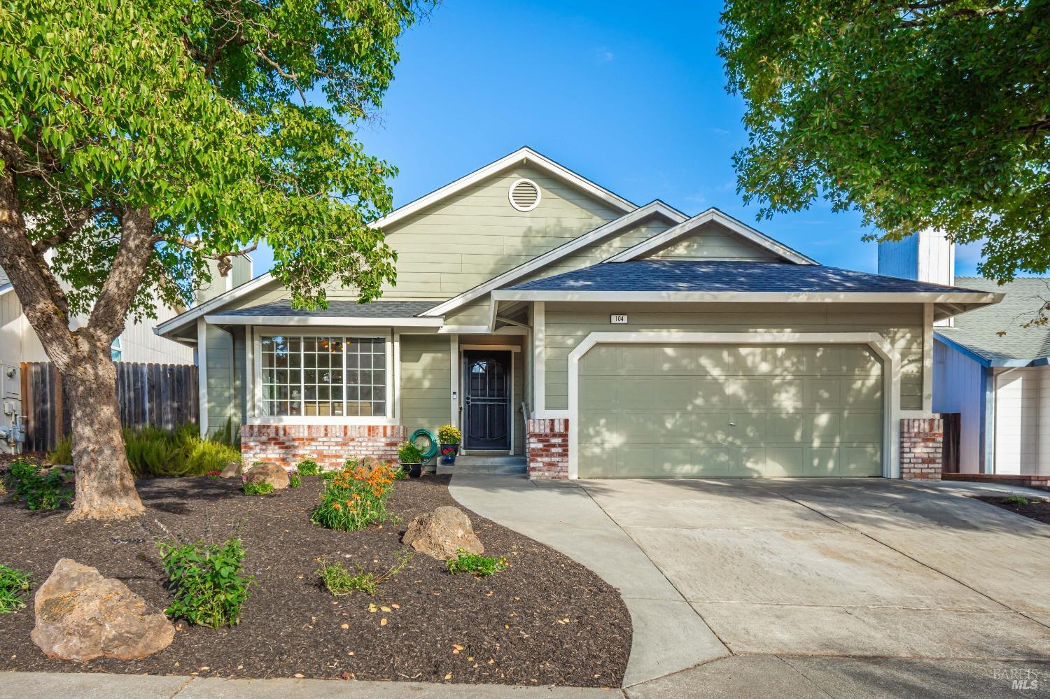 104 Wallace Lane Cloverdale CA 95425