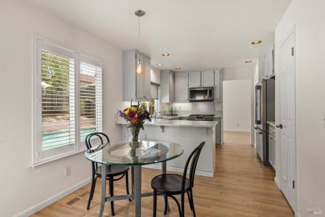 408 Buena Tierra Court Windsor CA 95492