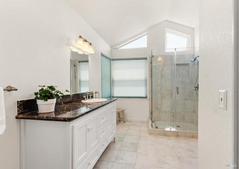 408 Buena Tierra Court Windsor CA 95492