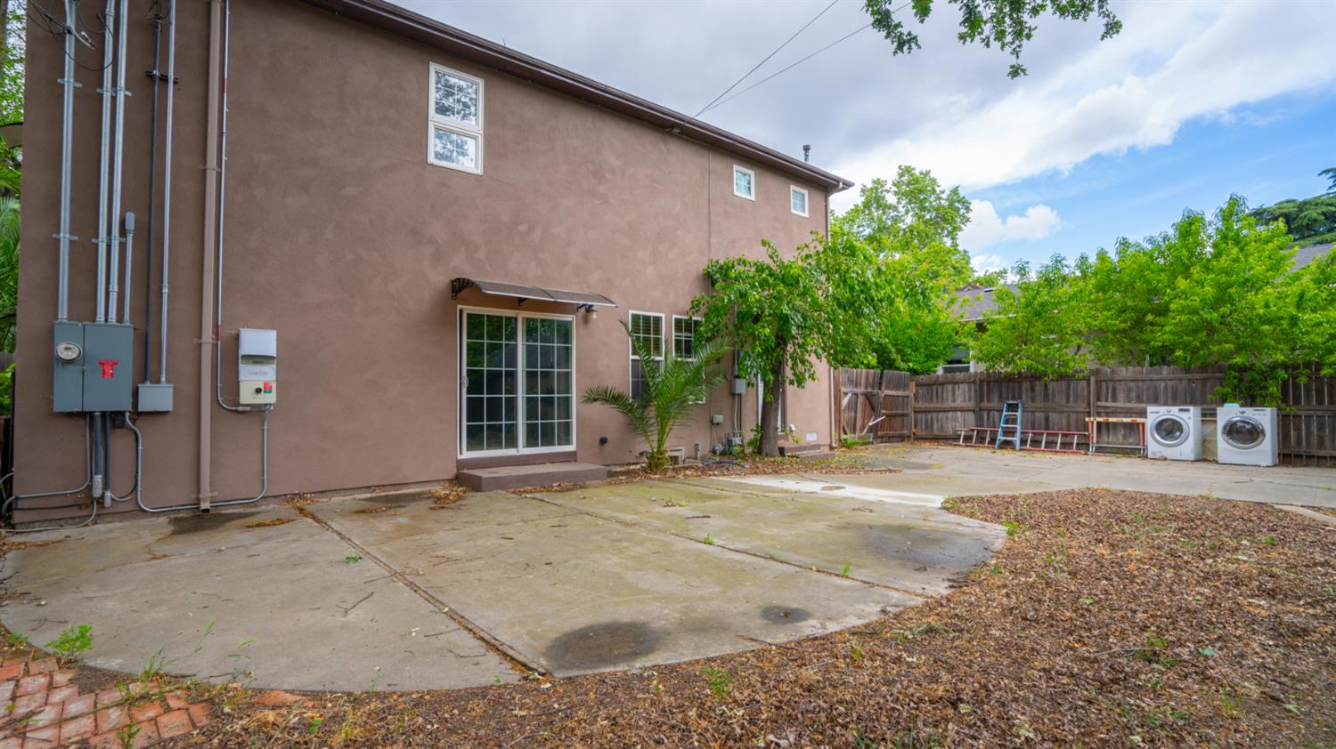 10 Palm Avenue Woodland CA 95695