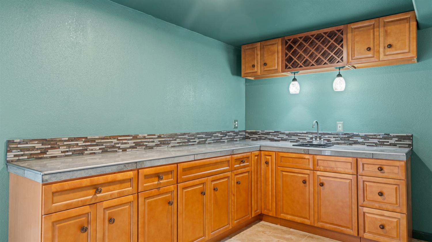 10 Palm Avenue Woodland CA 95695