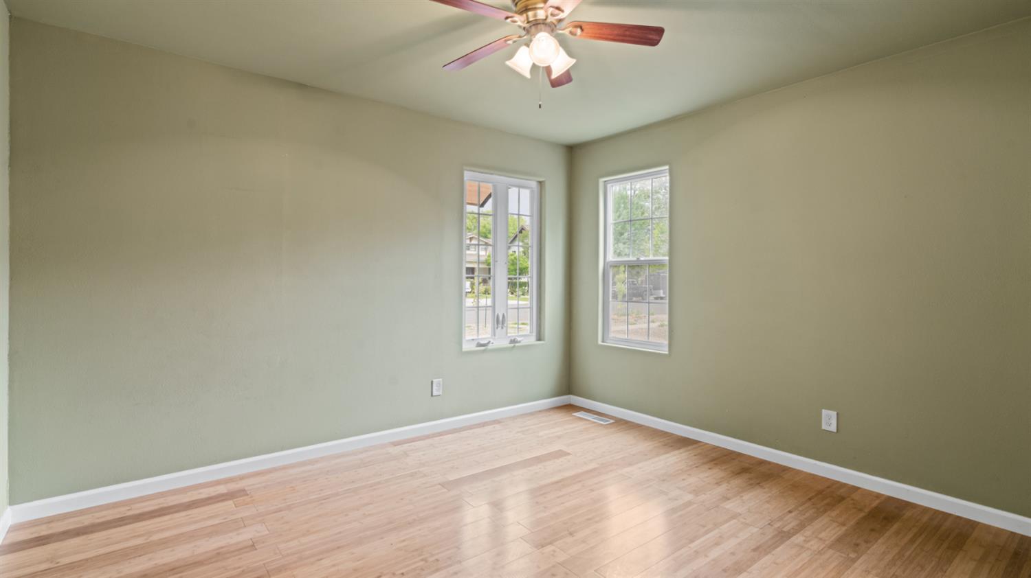 10 Palm Avenue Woodland CA 95695