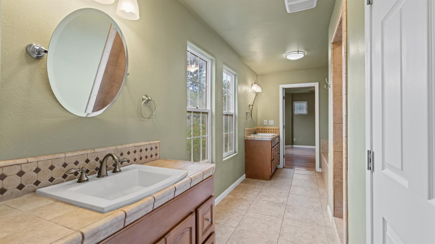 10 Palm Avenue Woodland CA 95695