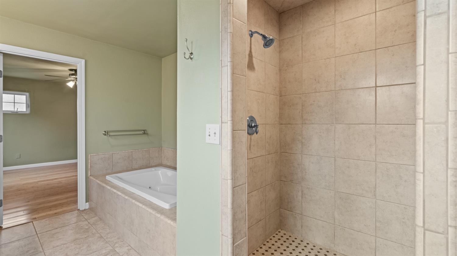 10 Palm Avenue Woodland CA 95695