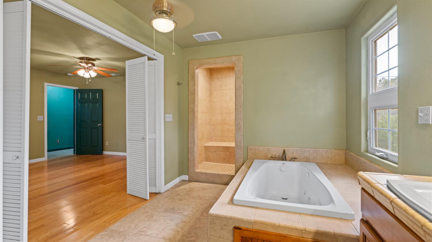 10 Palm Avenue Woodland CA 95695
