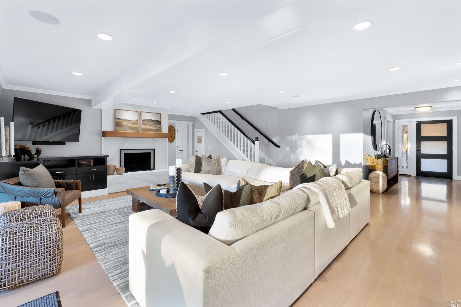 1101 Olive Hill Lane Napa CA 94558