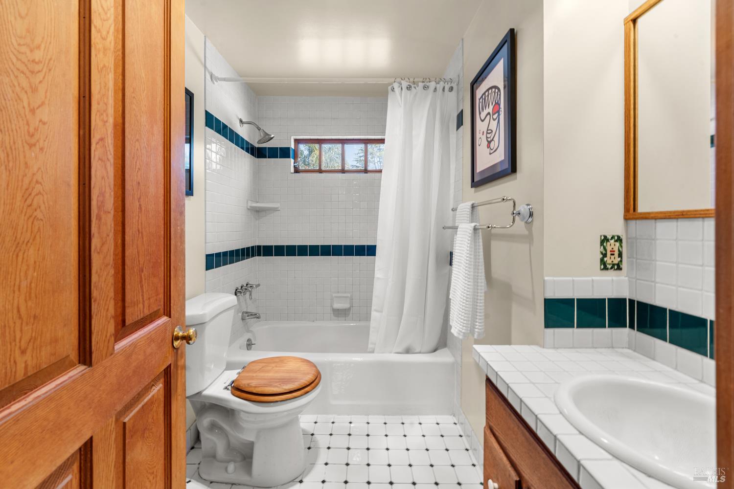 309 Hendley Street Santa Rosa CA 95404