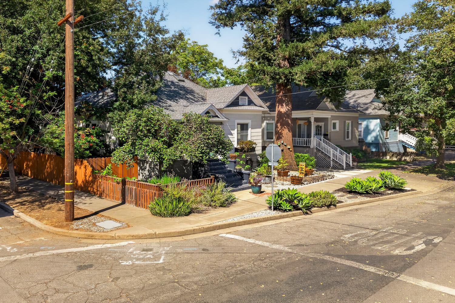 148 W 16th Street Chico CA 95928