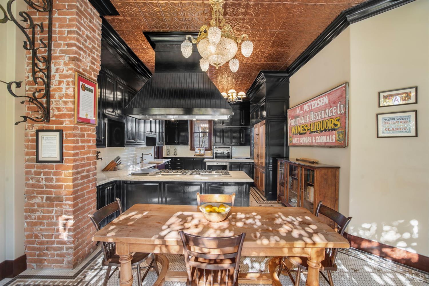 608 Randolph Street Napa CA 94559