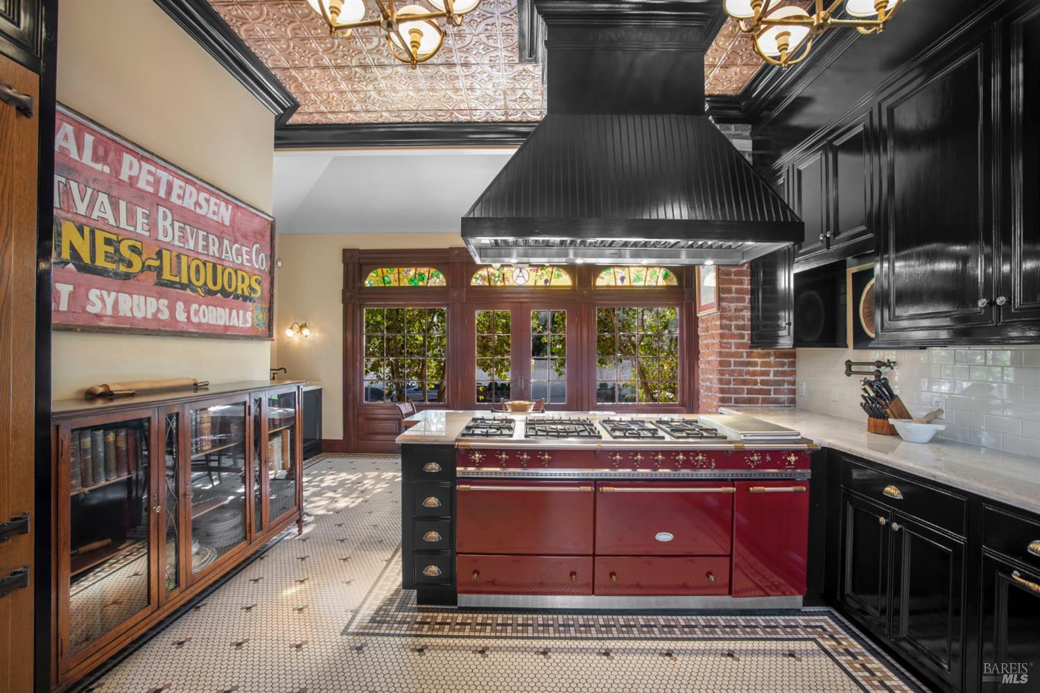 608 Randolph Street Napa CA 94559