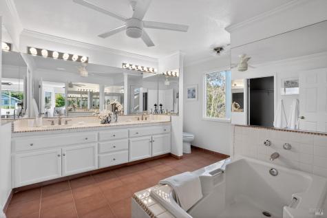 16 Figtree Lane Novato CA 94947
