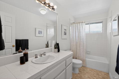 16 Figtree Lane Novato CA 94947
