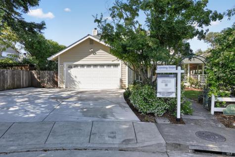 16 Figtree Lane Novato CA 94947
