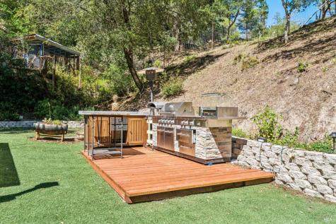 5221 Gates Road Santa Rosa CA 95404