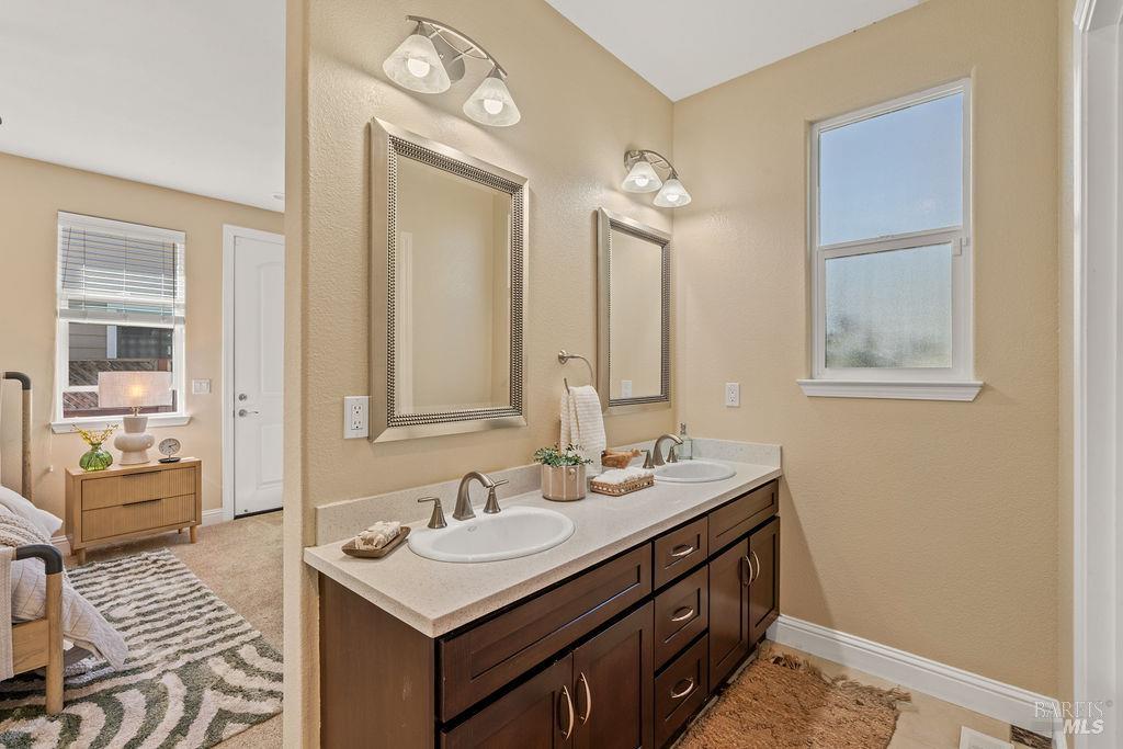 125 Anish Way Windsor CA 95492