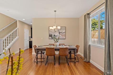 125 Anish Way Windsor CA 95492
