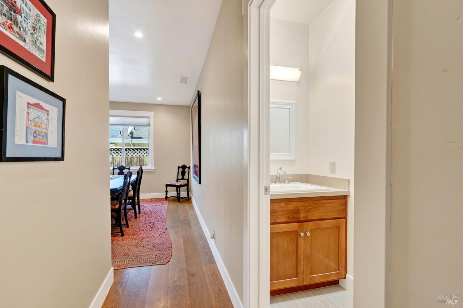 445-447 Monte Vista Avenue Healdsburg CA 95448