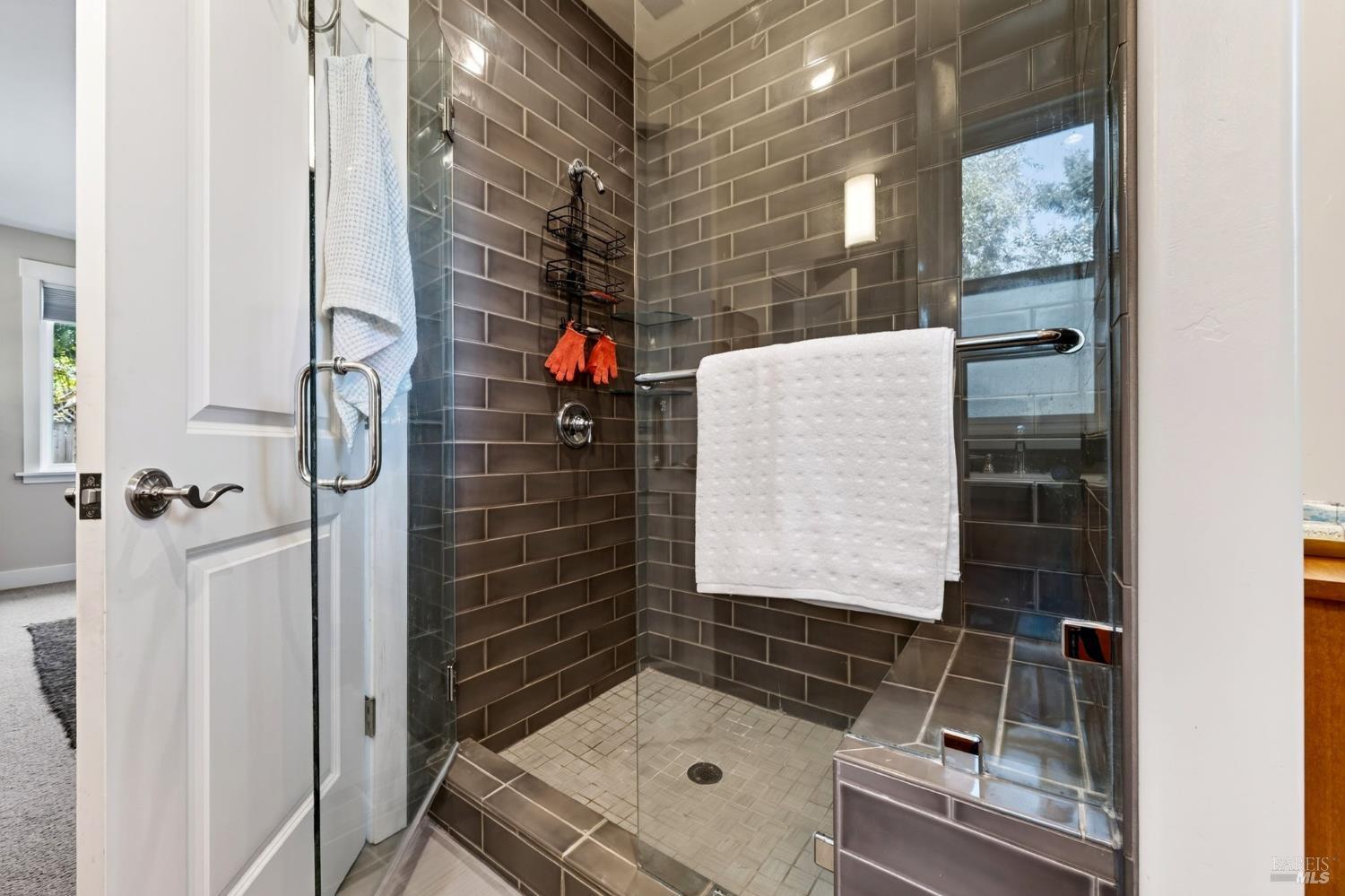 445-447 Monte Vista Avenue Healdsburg CA 95448