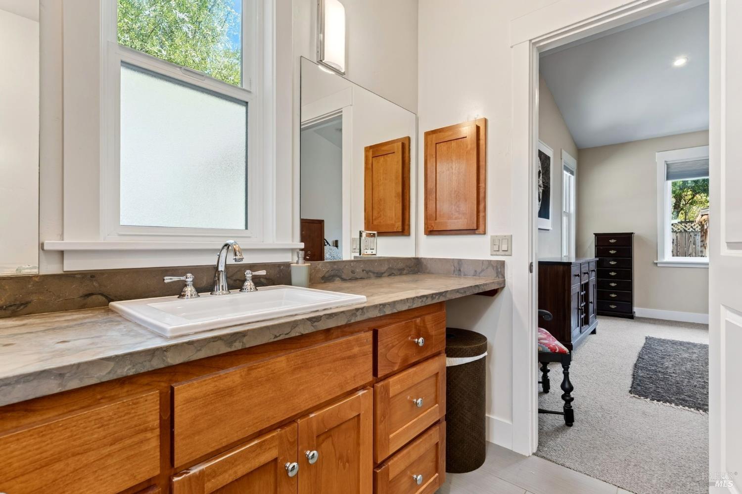 445-447 Monte Vista Avenue Healdsburg CA 95448