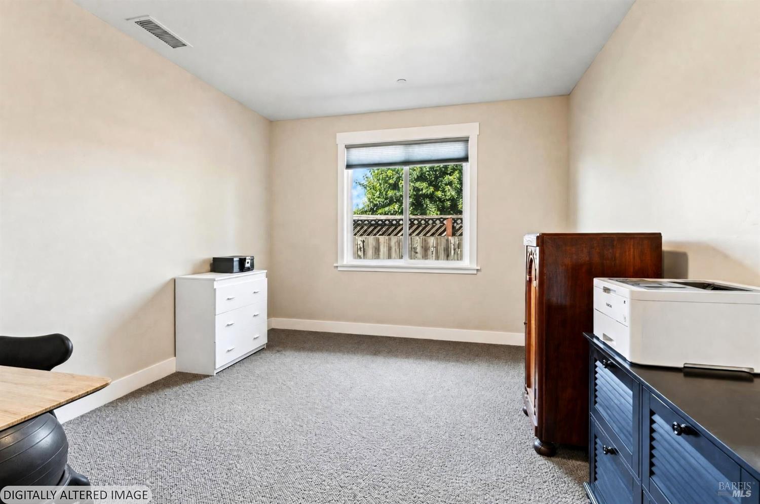 445-447 Monte Vista Avenue Healdsburg CA 95448