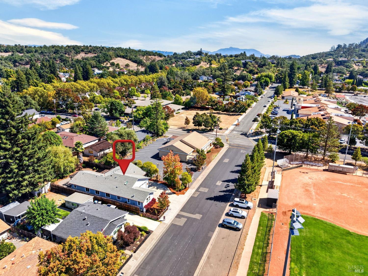445-447 Monte Vista Avenue Healdsburg CA 95448