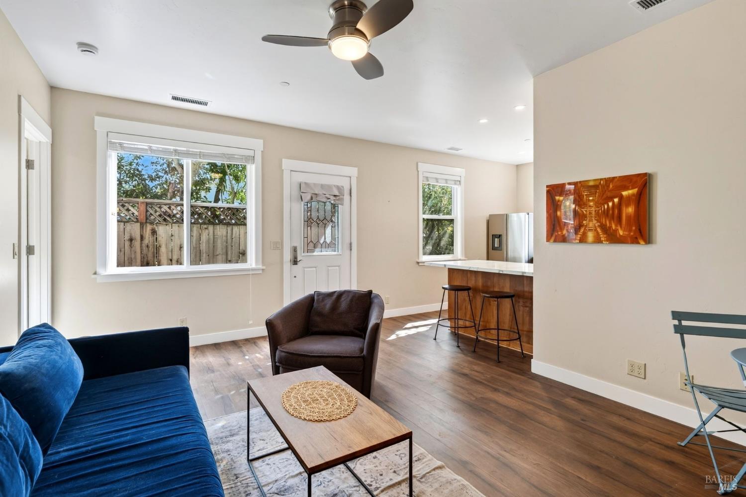 445-447 Monte Vista Avenue Healdsburg CA 95448
