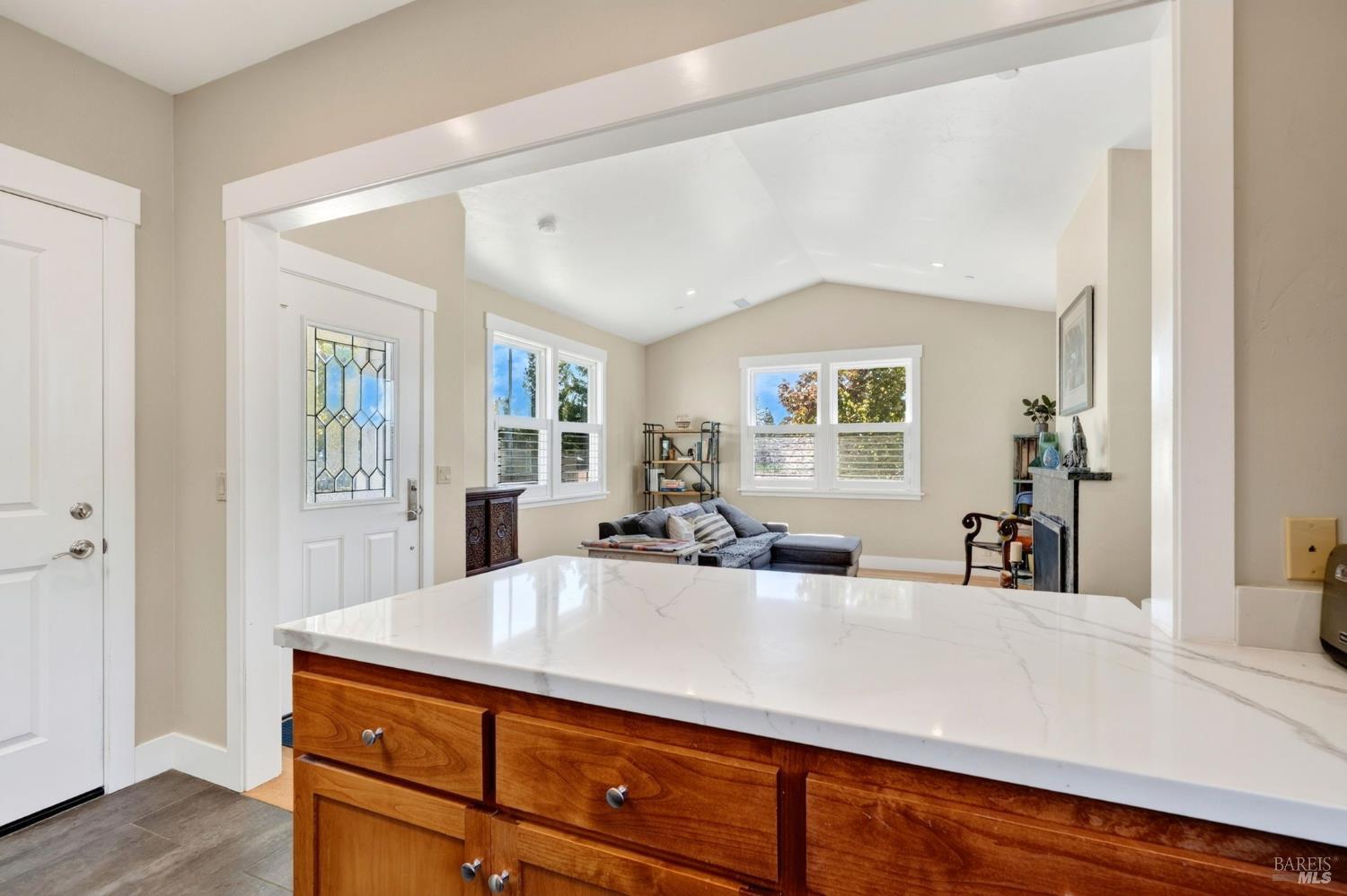 445-447 Monte Vista Avenue Healdsburg CA 95448