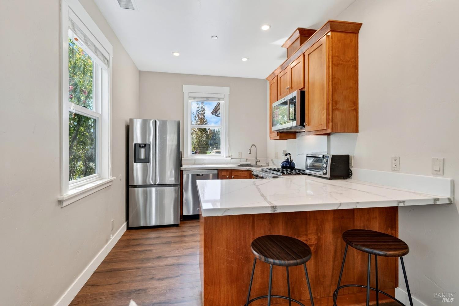 445-447 Monte Vista Avenue Healdsburg CA 95448