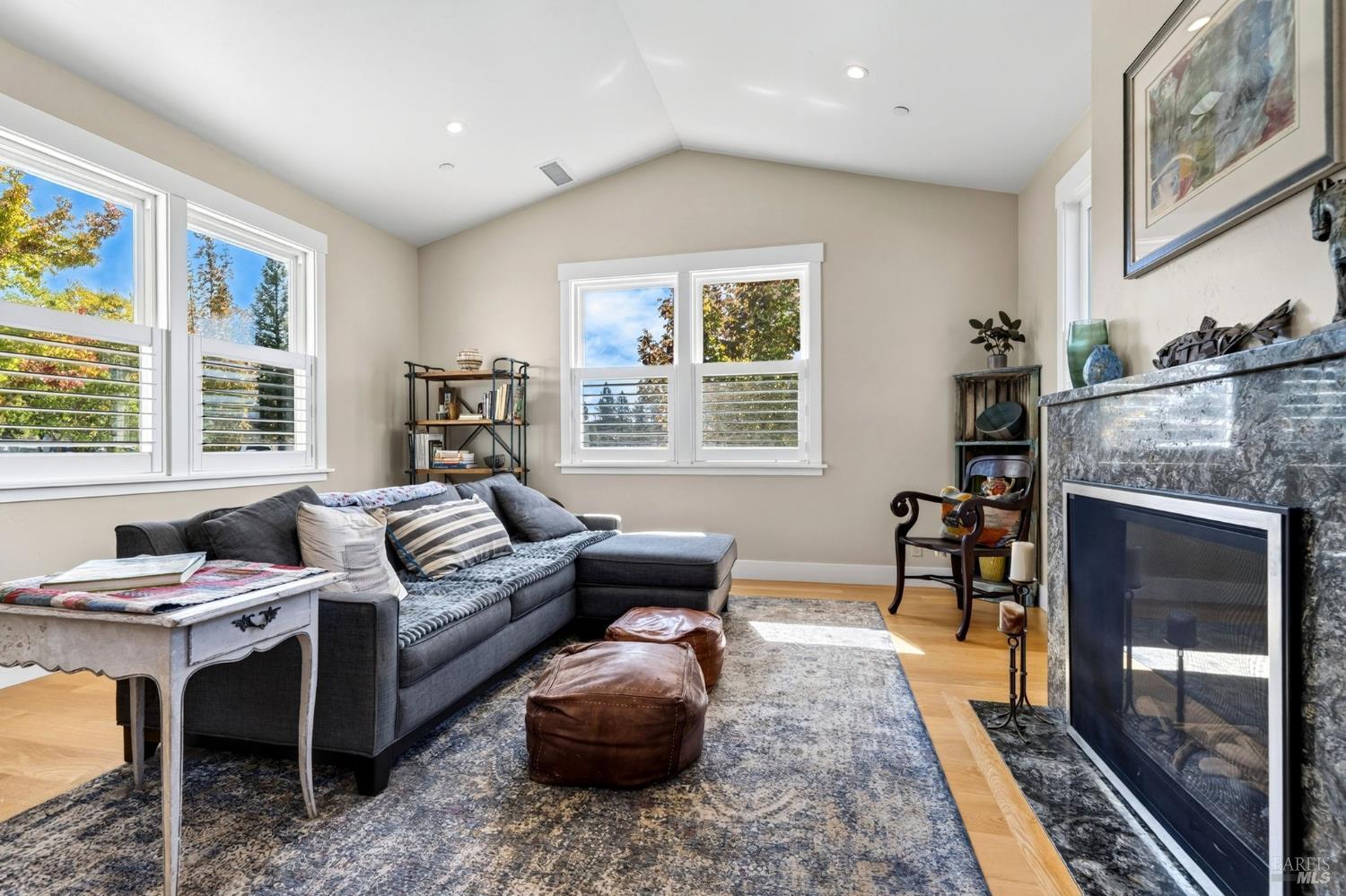 445-447 Monte Vista Avenue Healdsburg CA 95448